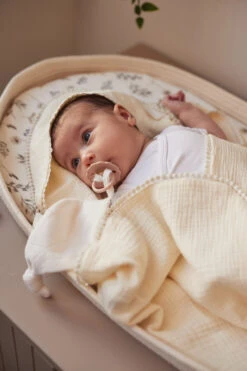 Jollein Embroidery Ivory 75 X 75 Cm Badcape 530-836-66069 -Babyproducten Winkel Jollein Embroidery Ivory 75 x 75 cm Badcape 530 836 66069.7