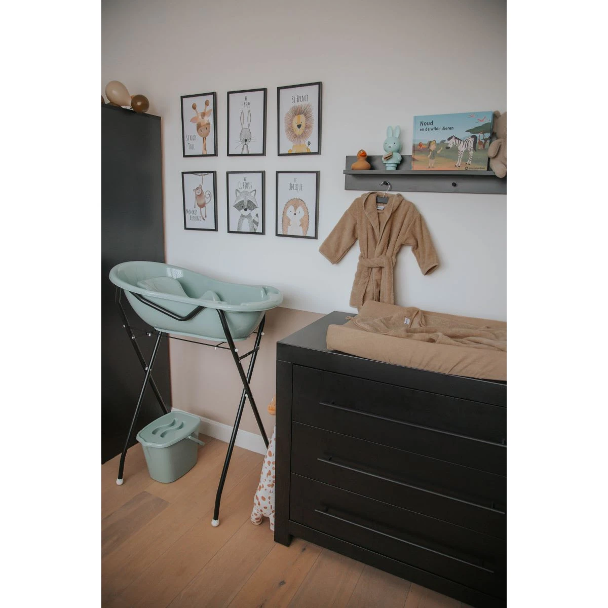 MamaLoes Licht Roze Badset Incl. Zwarte Badstandaard 17 MamaLoes Licht Roze Badset Incl. Zwarte Badstandaard - Afbeelding 17