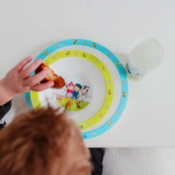 Bambolino Toys Fien En Teun 3-delig Kinderservies 19206 -Babyproducten Winkel bambolino toys fien en teun 3 delig kinderservies 19206 sfeer2