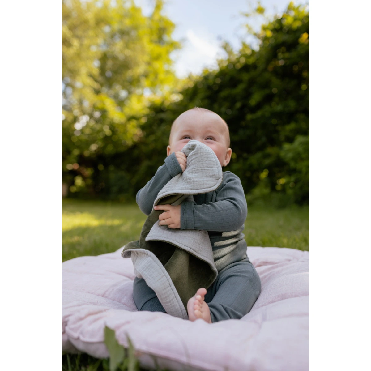 Bibs Kangaroo Sage Knuffeldoekje 9405250 2 Bibs Kangaroo Sage Knuffeldoekje 9405250 - Afbeelding 2