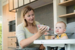 Bo Jungle B-Food Dispenser Grijs Knijpzakje B500630 -Babyproducten Winkel bo jungle b food dispenser grijs knijpzakje b500630 5