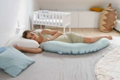 Doomoo Buddy Cloudy Kaki Voedingskussen B60 -Babyproducten Winkel doomoo buddy cloudy kaki voedingskussen 2