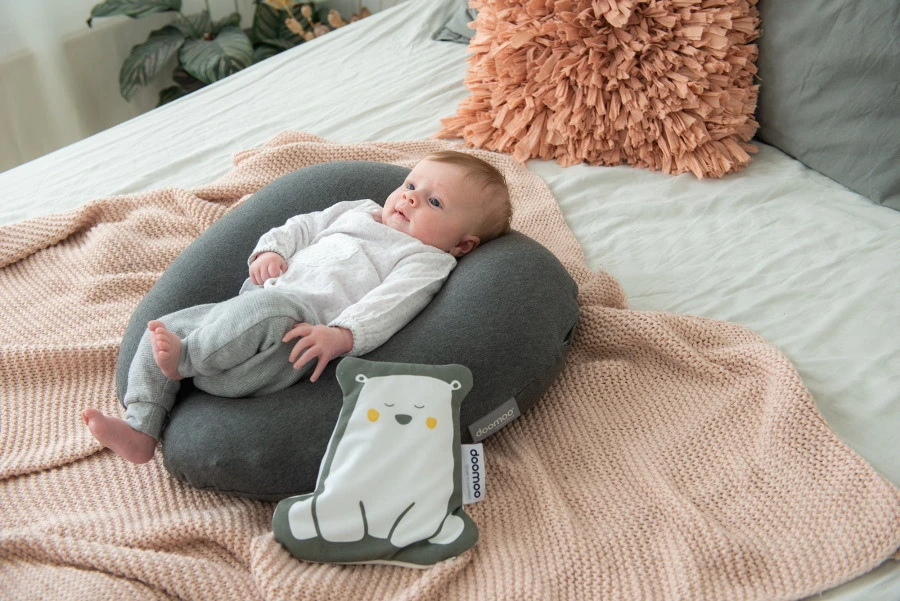 Doomoo Softy Chine Anthracite Voedingskussen S12 2 Doomoo Softy Chine Anthracite Voedingskussen S12 - Afbeelding 2