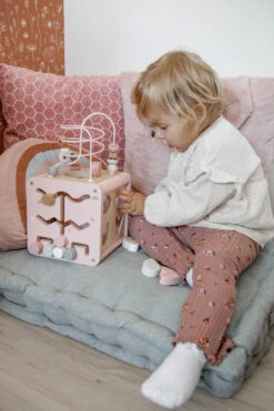 Label Label Roze Houten Activiteitenkubus LLWT-34314 -Babyproducten Winkel label label roze houten activiteitenkubus llwt 34314 5