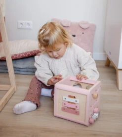 Label Label Roze Houten Activiteitenkubus LLWT-34314 -Babyproducten Winkel label label roze houten activiteitenkubus llwt 34314 6