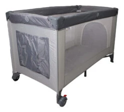 Ding Deluxe Grey Campingbedje Incl. Bodemverhoger 18 Ding Deluxe Grey Campingbedje Incl. Bodemverhoger -Babyproducten Winkel mamaloes ding deluxe grey campingbedje incl. bodemverhoger 2
