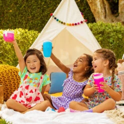 Munchkin Nibbles & Giggles Blue Gift Set 051877 14 Munchkin Nibbles & Giggles Blue Gift Set 051877 -Babyproducten Winkel munchkin nibbles giggles blue gift set 051877 5