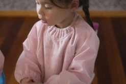 Silly Billyz Towel Navy Messy Eater Slab 18776 7 Silly Billyz Towel Navy Messy Eater Slab 18776 -Babyproducten Winkel silly billy slab sfeer 1 1