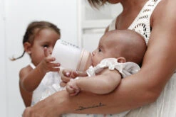 Suavinex Zero.Zero Anti-Colic Adaptable Flow Zuigfles 180ml SXZBRF049993 -Babyproducten Winkel suavinex zer .zer anti colic zuigfles 8