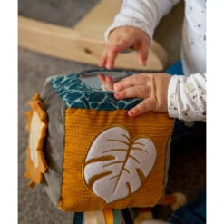 Tryco Jungle Activiteitenkubus TR-243339 22 Tryco Jungle Activiteitenkubus TR-243339 -Babyproducten Winkel tr 243339 8720663931955 activity cube jungle sfeer4