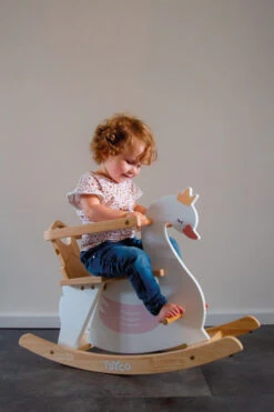 Tryco Zwaan Houten Hobbeldier TR-353011 7 Tryco Zwaan Houten Hobbeldier TR-353011 -Babyproducten Winkel tr 353011 tryco wooden rocking animals swan 02