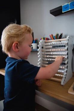 Tryco Dino Houten XL Telraam TR-353014 10 Tryco Dino Houten XL Telraam TR-353014 -Babyproducten Winkel tr 353014 tryco wooden abacus dino 07 1920x1920
