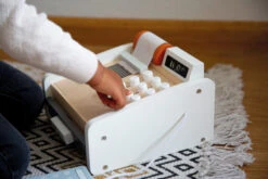 Tryco Houten Kassa Met Pinautomaat TR-303005 12 Tryco Houten Kassa Met Pinautomaat TR-303005 -Babyproducten Winkel tryco houten kassa 02