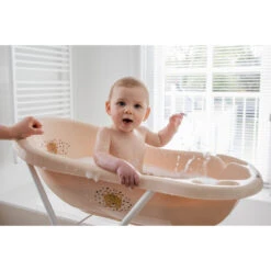 Tryco Swan Ivy Pink Anti-Slip Badje TR-412621 -Babyproducten Winkel tryco leopard lenny sand anti slip badje tr 412624 01 sfeer2 3